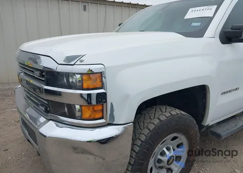 2015 Chevrolet Silverado 2500Hd Wt z USA, uszkodzony, nr VIN 1GC1CUEG6FF596097
